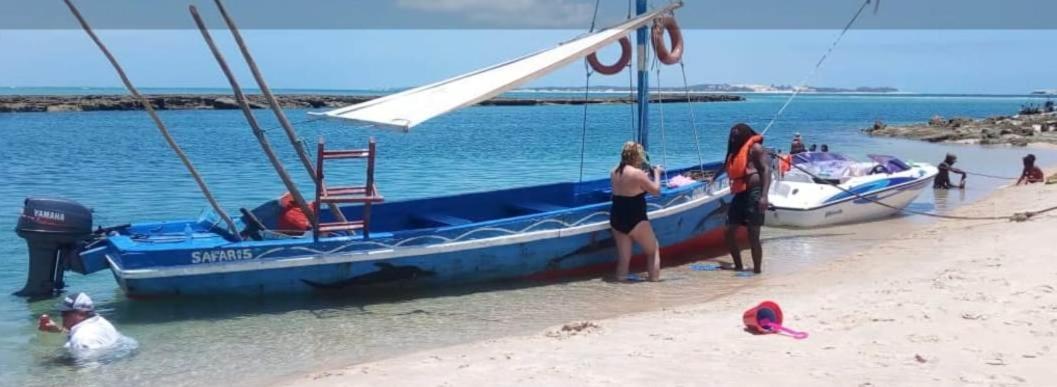 Dolphin Dhow Beach Safaris فيلانكولوس المظهر الخارجي الصورة