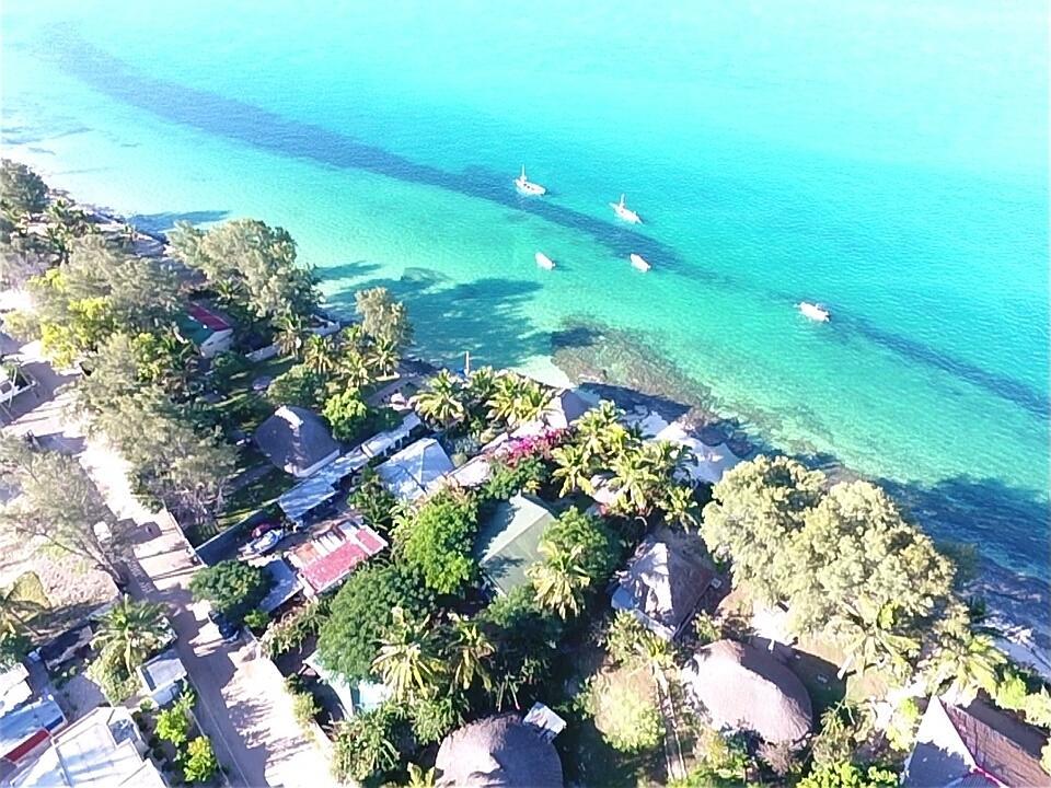 Dolphin Dhow Beach Safaris فيلانكولوس المظهر الخارجي الصورة
