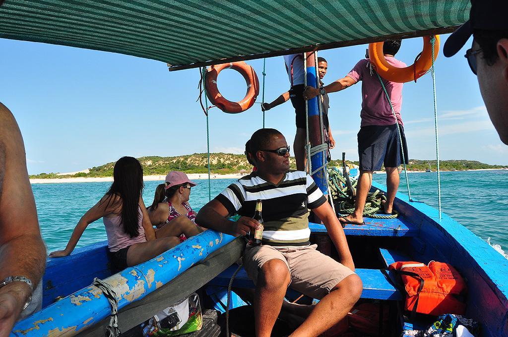 Dolphin Dhow Beach Safaris فيلانكولوس المظهر الخارجي الصورة